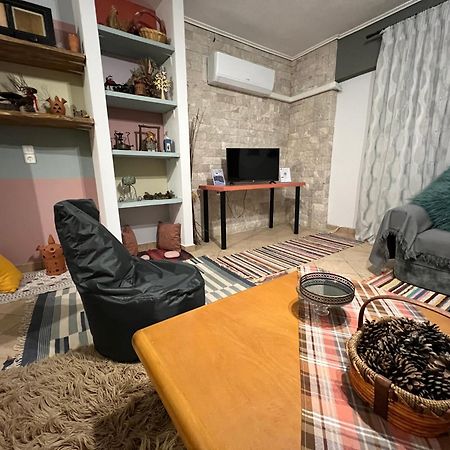Alonaki House Apartment Amfíklia Ngoại thất bức ảnh
