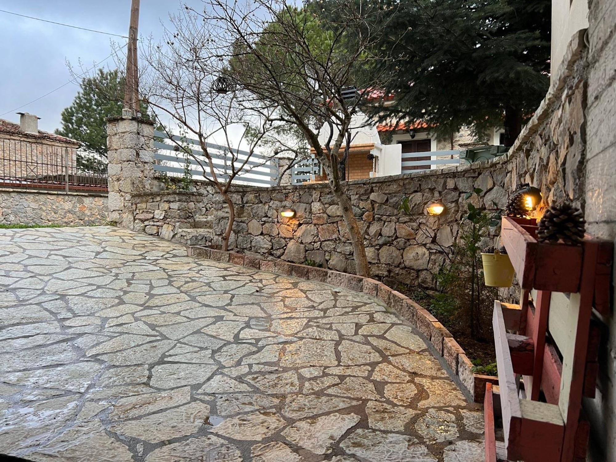Alonaki House Apartment Amfíklia Ngoại thất bức ảnh