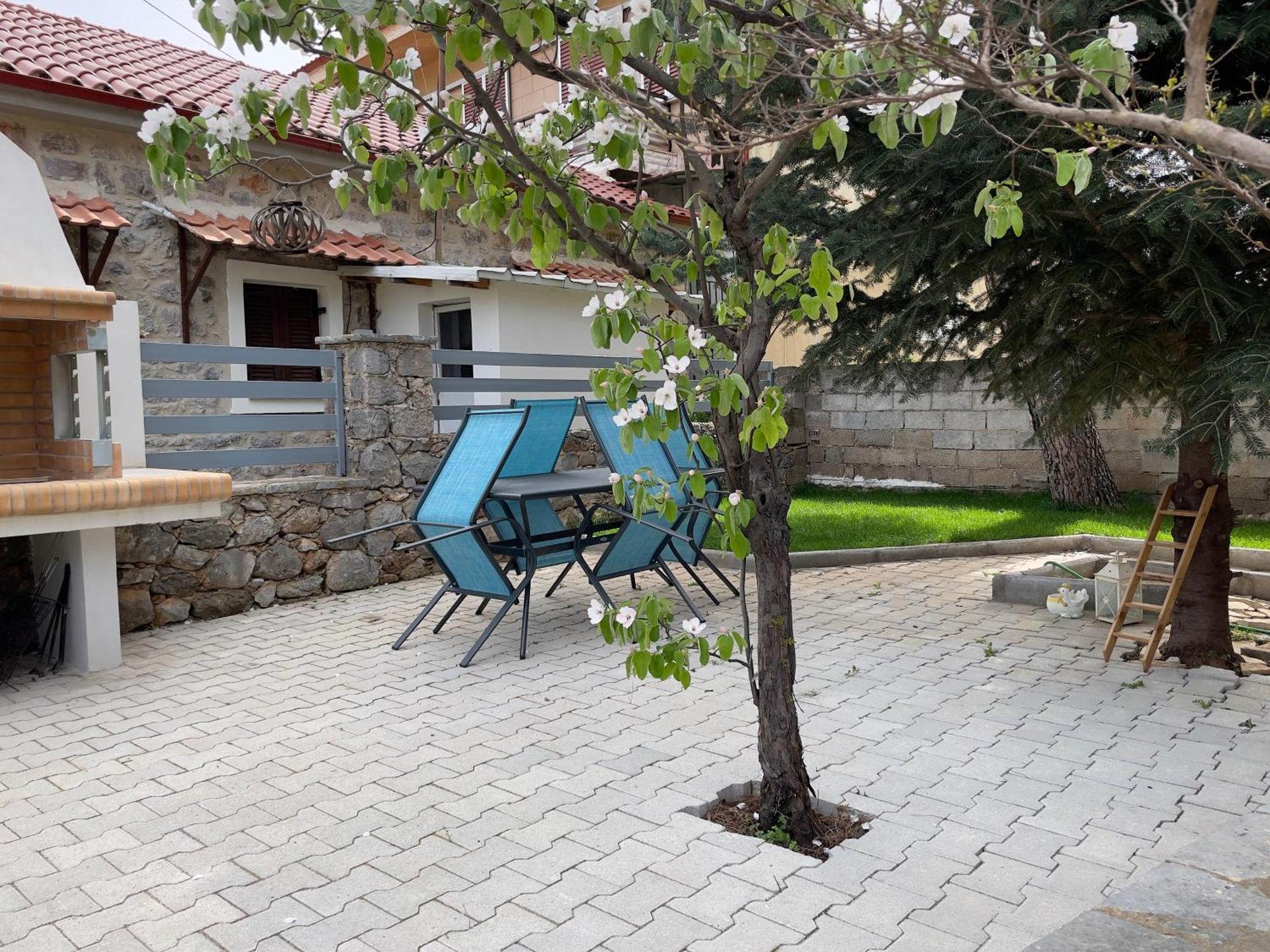 Alonaki House Apartment Amfíklia Ngoại thất bức ảnh